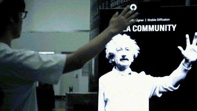 Kinect is used for humanoid generation, giving dynamic materials and generating morphing or ambient light and shadow changes based on movement.